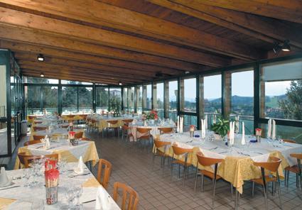 Hotel Kristall Loiano Экстерьер фото
